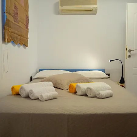 Tzitzifies Villa Kourouklata