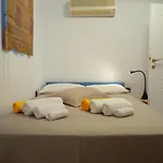 Tzitzifies Villa