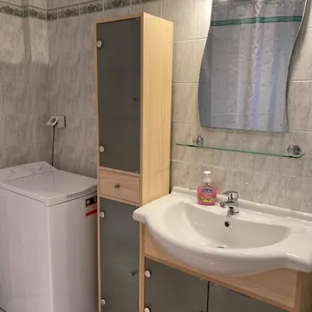 Vilă Tzitzifies Kourouklata
