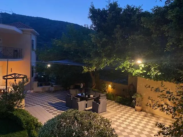 Tzitzifies * Kourouklata