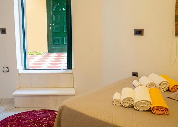 Villa Tzitzifies Kourouklata