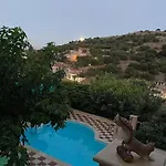 Tzitzifies Villa